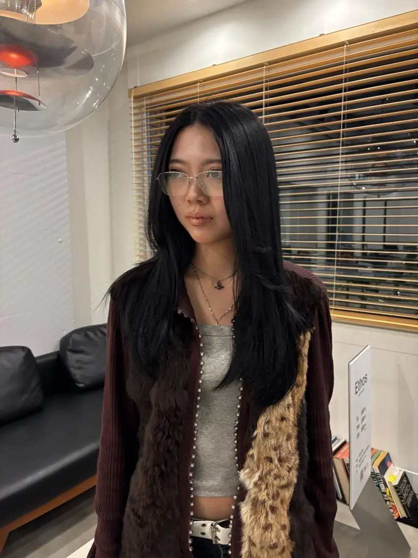 カラー 熊取谷 茉那のヘアスタイル