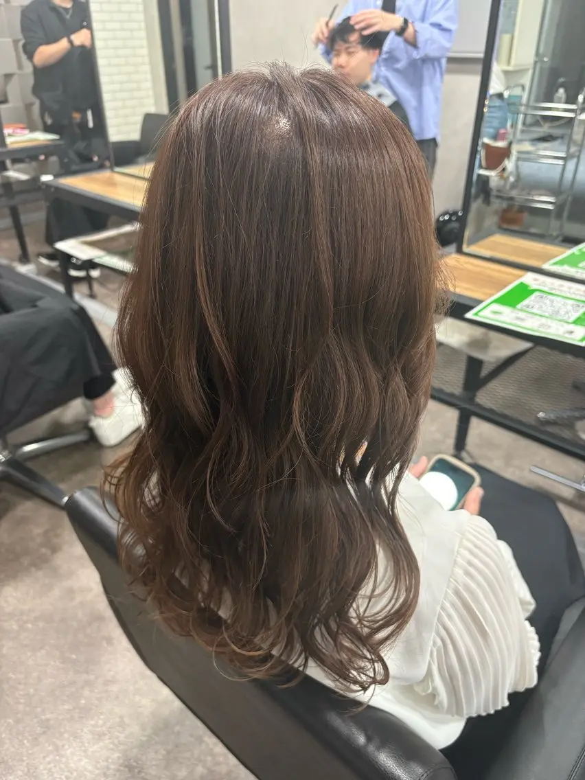 セミロング カラー ヘアカラー トリートメント 長井 陽菜のヘアスタイル