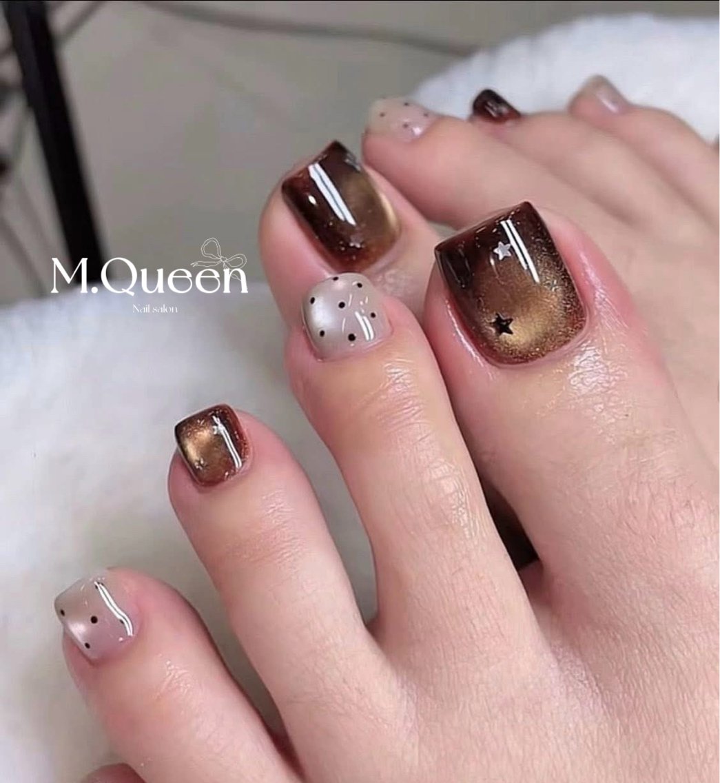 ネイル M.Queenネイル サロン天神今泉店のネイルデザイン