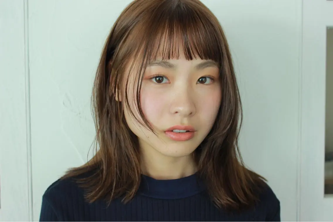 セミロング オリーブ系カラー🫒 イノセントヘアのヘアスタイル