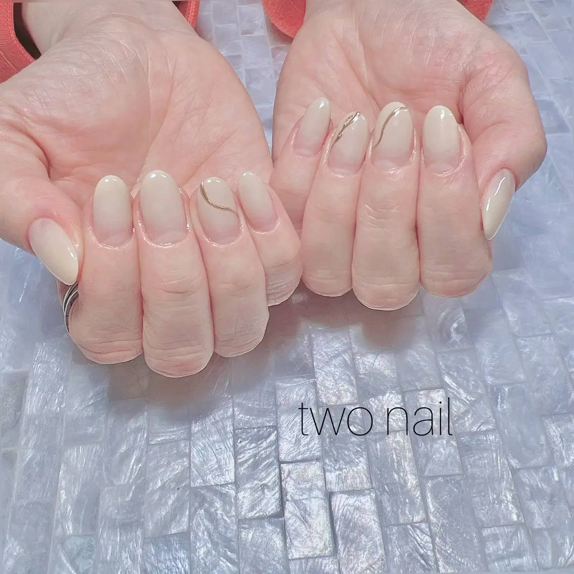 ネイル アートネイル ネイルチップ ホワイト ハンドネイル two nailのネイルデザイン