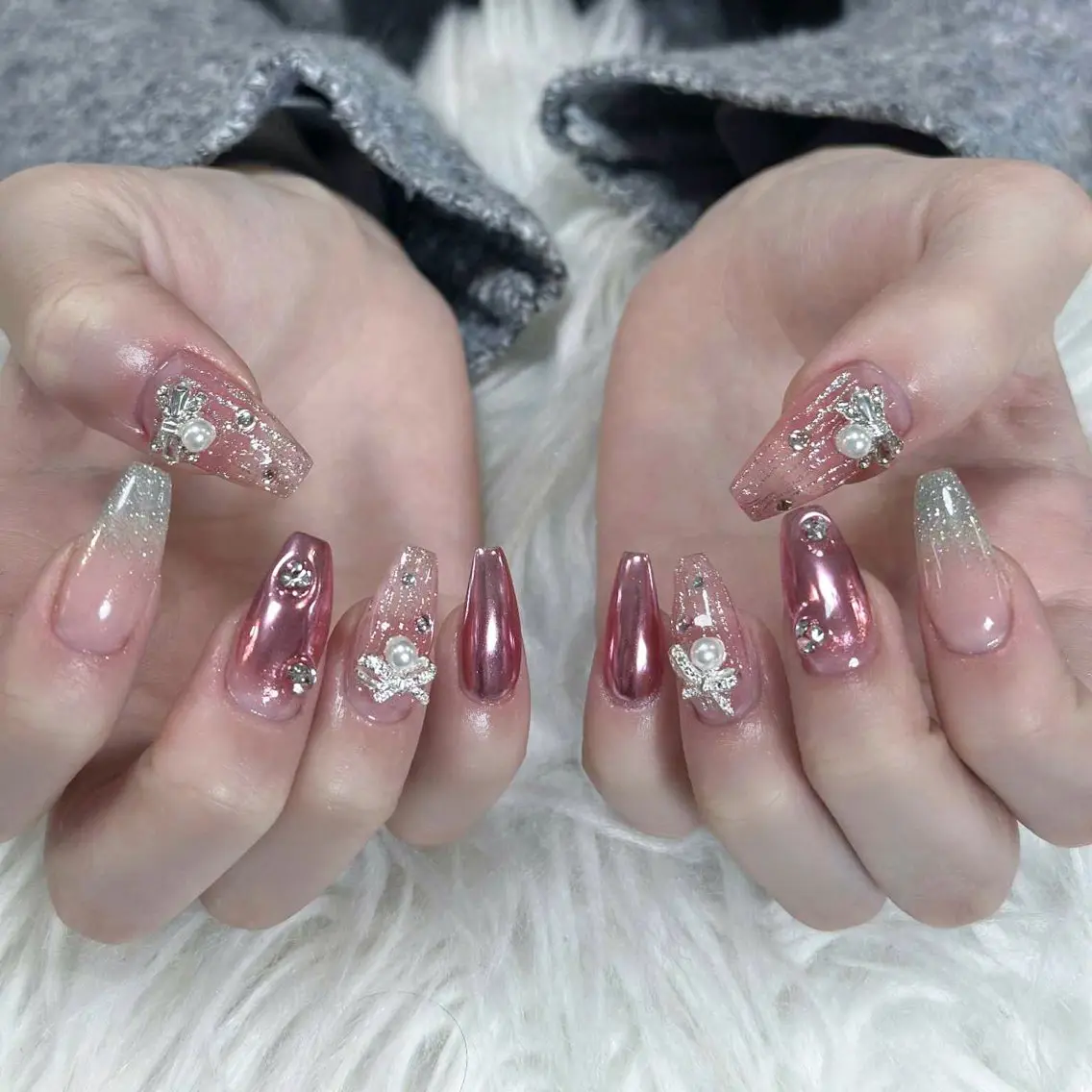 ネイル オーロラネイル ボルドー ブラウン 氷ネイル・うるうるネイル キラキラネイル Julli NailStudioのネイルデザイン