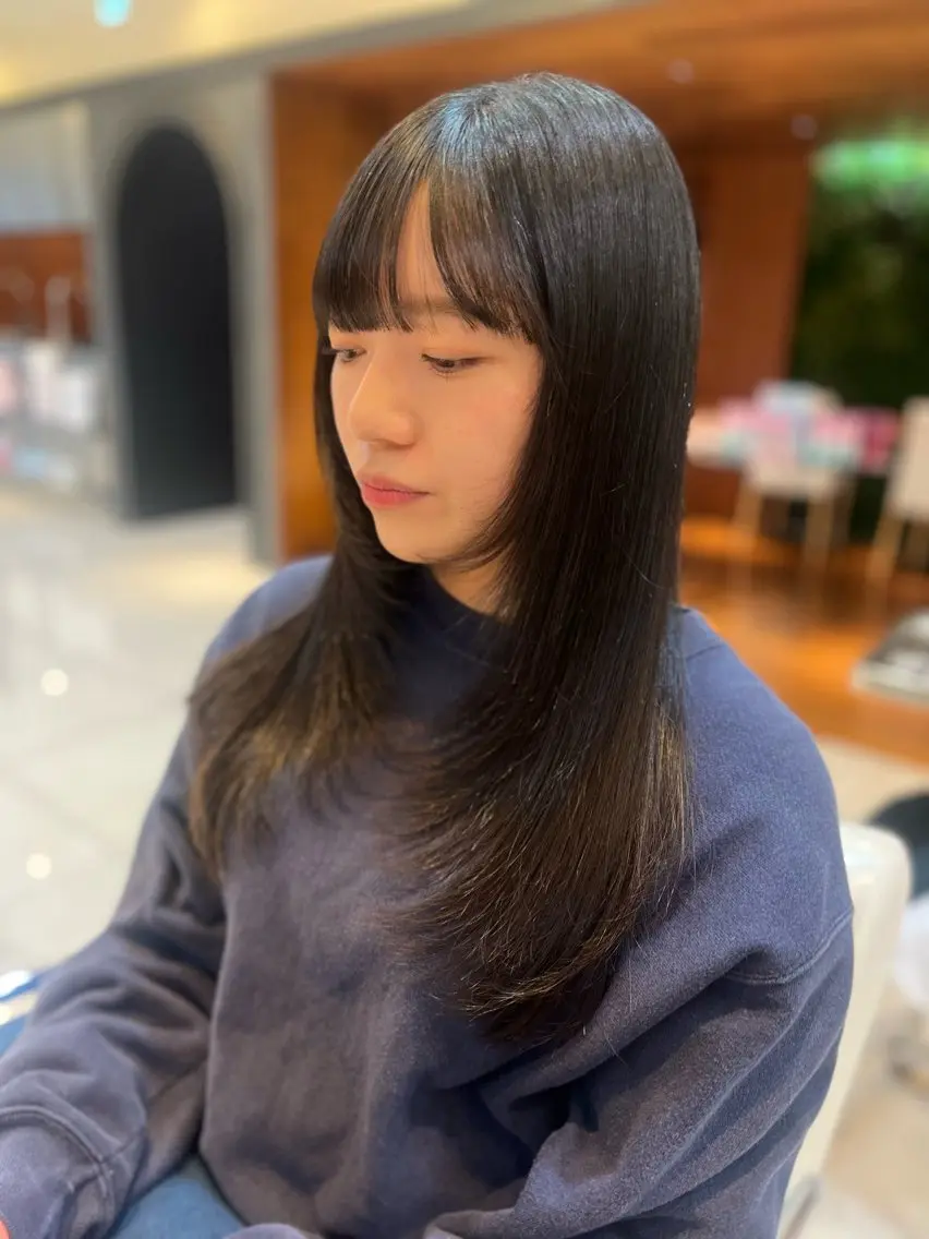 ロング レイヤーカット The B/ オガワラナのヘアスタイル