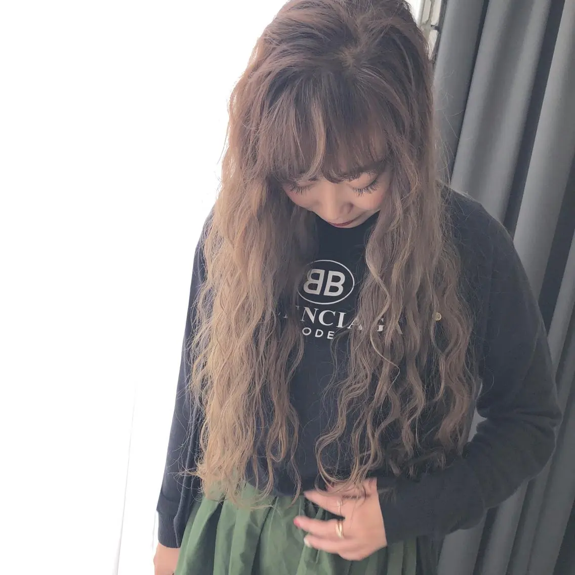ロング カラー ベージュカラー ロング ORIKA 美容室のヘアスタイル