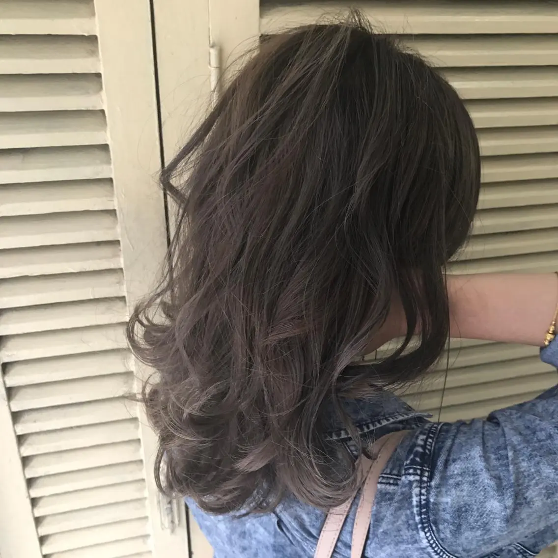 セミロング カラー パーマ アッシュ ピンクカラー ピンクアッシュ 髪質改善 Daisukiのヘアスタイル