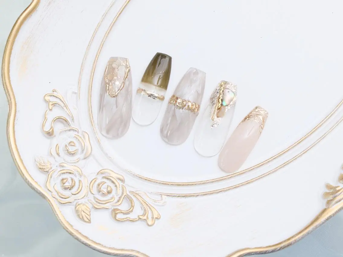 ネイル ❤️💛REBEST 京橋 nailのネイルデザイン