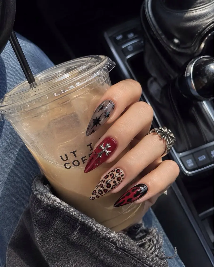 ネイル キラキラネイル 韓国ネイル ロングネイル シンプルネイル ワンホンネイル ハンドネイル Luna Nail.Novaのネイルデザイン