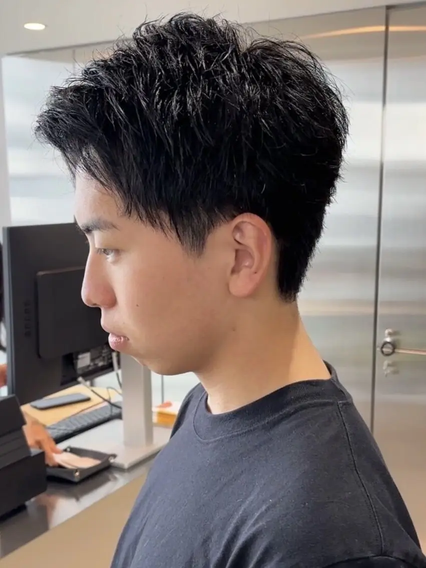 ショート パーマ メンズ メンズバレイヤージュ メンズブリーチ メンズハイライト メンズインナーカラー メンズメッシュ カット 髪質改善/透明感 OAK兵庫のヘアスタイル