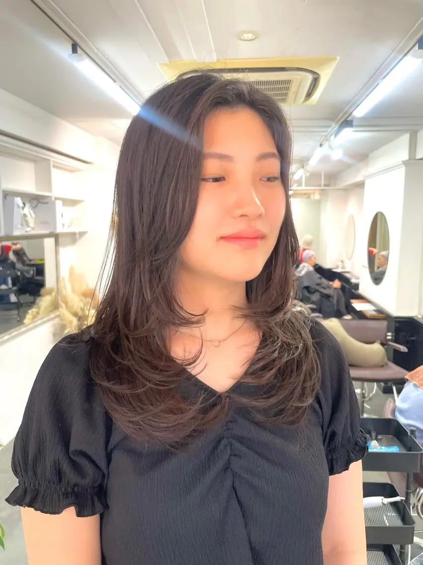 ミディアム カット 野町好花 レイヤー/髪質改善のヘアスタイル
