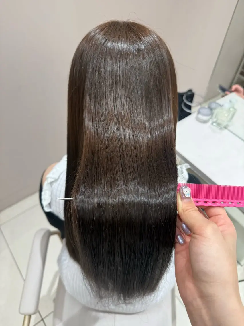ロング トリートメント ヘアカラー トリートメント 艶髪/透明感カラー/ 縮毛矯正/三浦優心のヘアスタイル