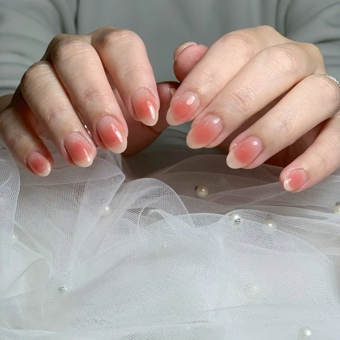 ネイル キラキラネイル シンプルネイル 春ネイル ワンホンネイル 冬ネイル Quynh Sora Nailのネイルデザイン