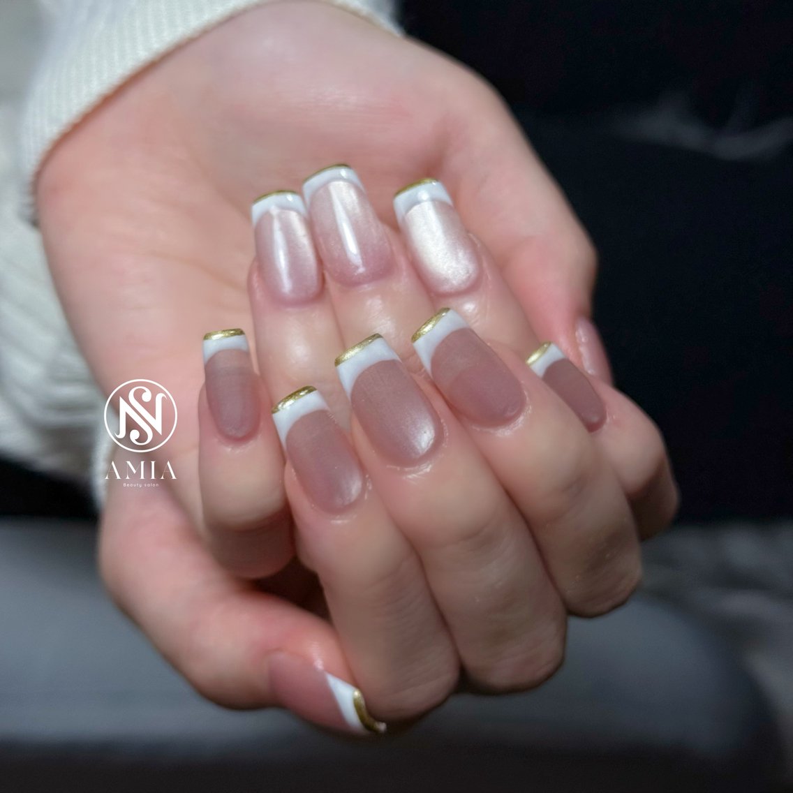 セミロング ハンドネイル フットネイル ハンドケア 🌟AMIA BEAUTY🌟のネイルデザイン