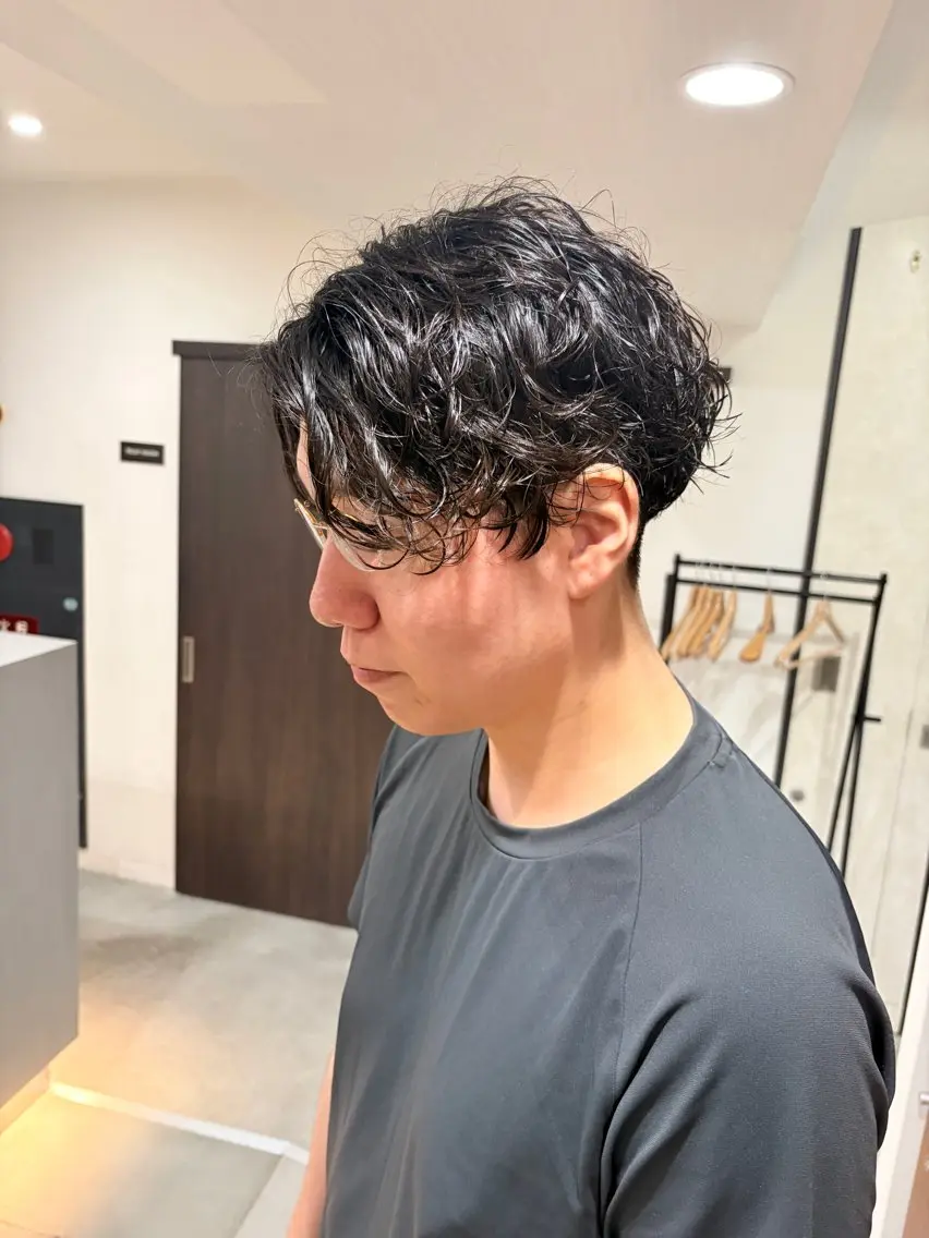 【平日限定⭐️】メンズカット+パーマ+眉カット+1stepトリートメントの写真