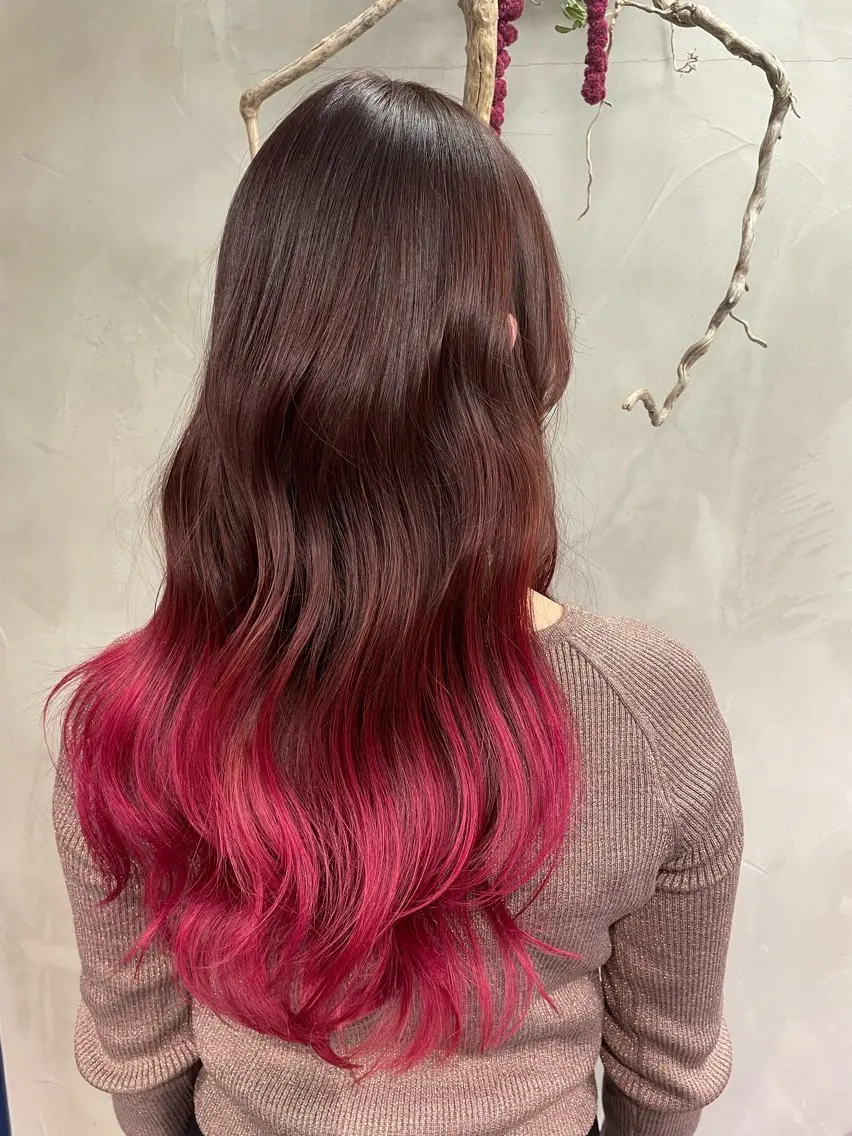 ロング カラー ブリーチ グラデーションカラー RorriM natsuのヘアスタイル