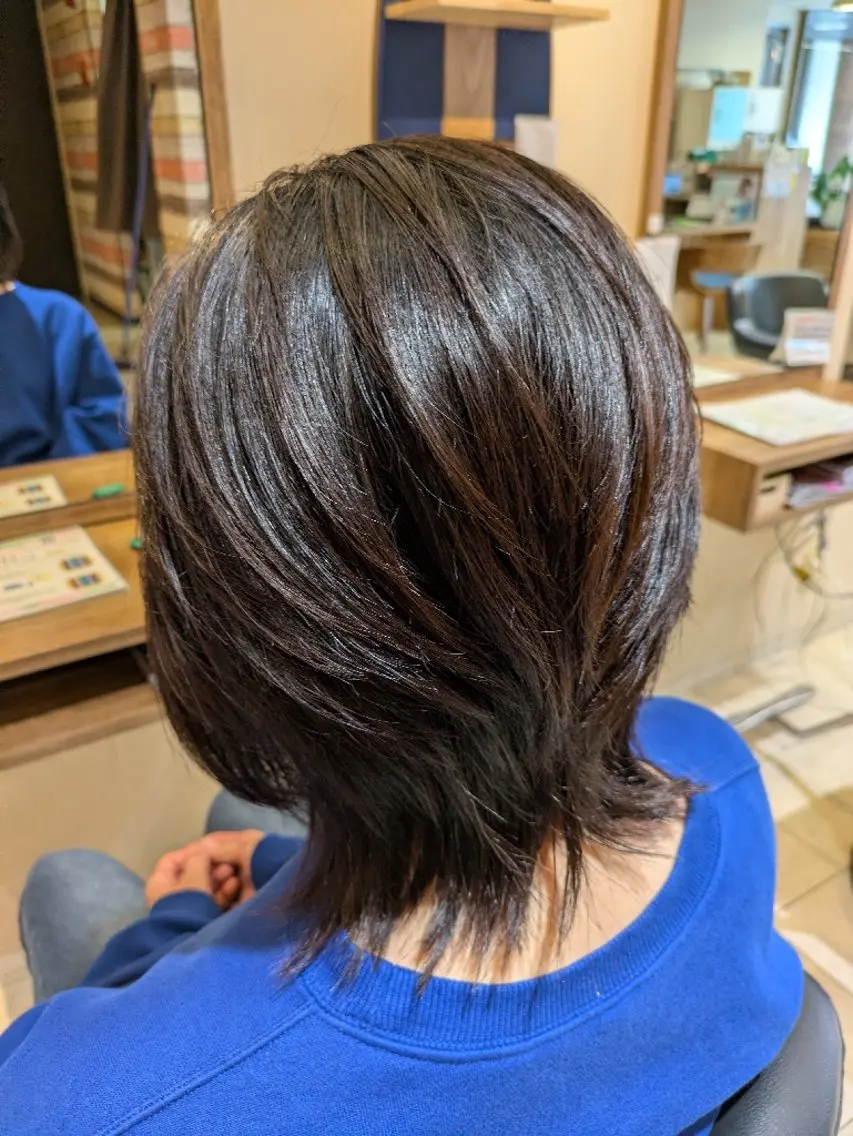 ミディアム ボブ 外ハネヘア 塚原 友紀子のヘアスタイル