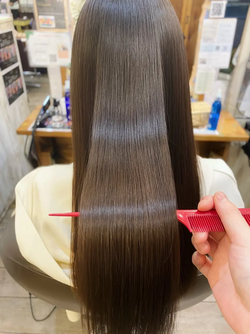 ロング 西尾 成美のヘアスタイル