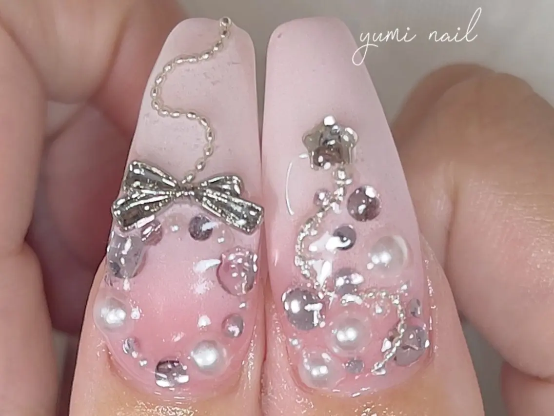 ネイル ハンドネイル 𝐲𝐮𝐦𝐢🎀 長さ出しデザイン専門のネイルデザイン