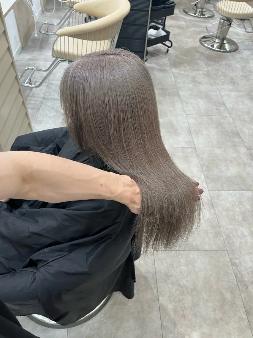セミロング カラー ブリーチ ケアブリーチ ダブルカラー カット ヘアカラー トリートメント 廣庭 勇人のヘアスタイル
