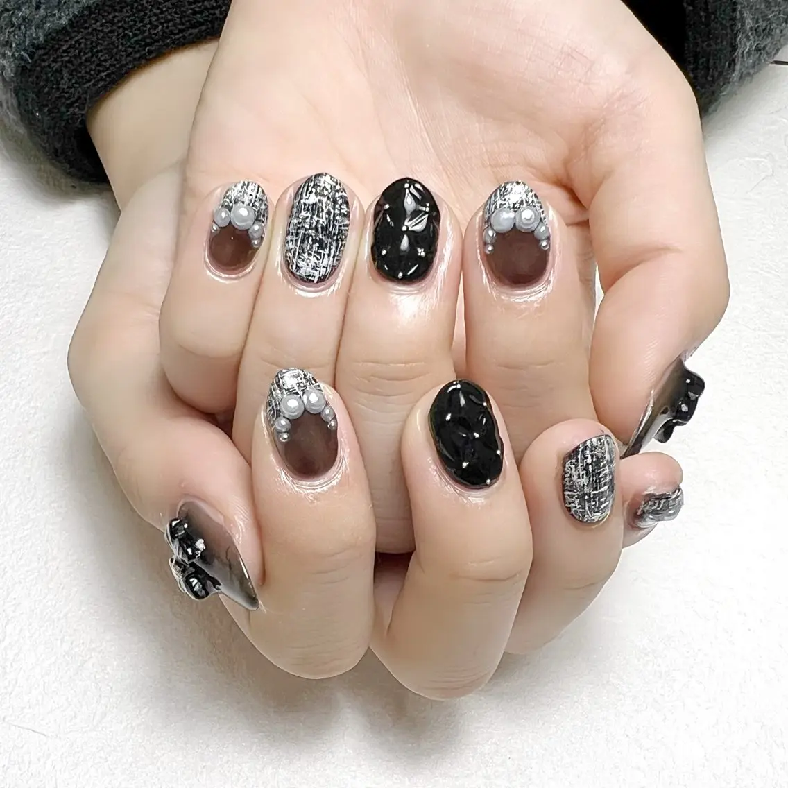 ネイル ガーリー キラキラネイル 韓国ネイル ツイードネイル ワンホンネイル rouse nail RISATOのネイルデザイン