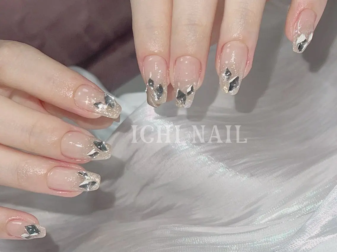 ネイル ハンドネイル 🧚🏻‍♀️ NOHA🎀のネイルデザイン