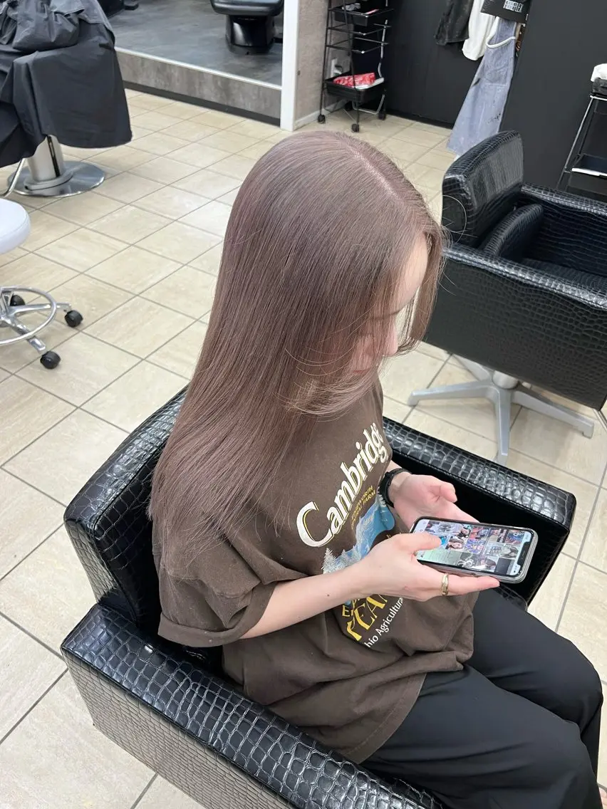 ロング カラー ブリーチ ヘアカラー トリートメント MAYU / Raf.のヘアスタイル