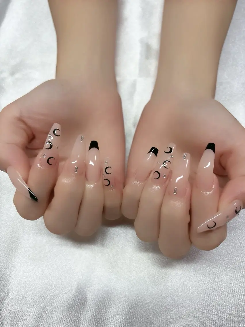 オフなし10本長さだしシンプルアート🤍の写真
