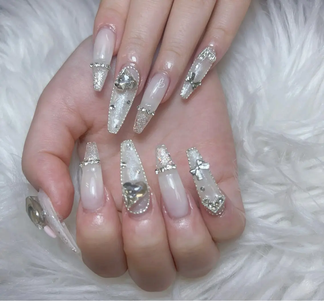 ネイル アートネイル オーロラネイル チークネイル 長さ出し フットネイル Miya _nailのネイルデザイン