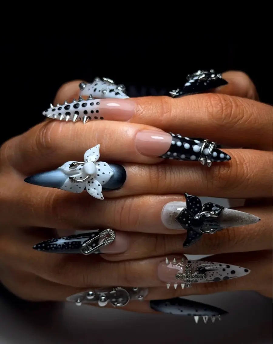 ネイル アートネイル スカルプネイル ストーンネイル ネイルチップ ハンドネイル NiJi Nailsのネイルデザイン
