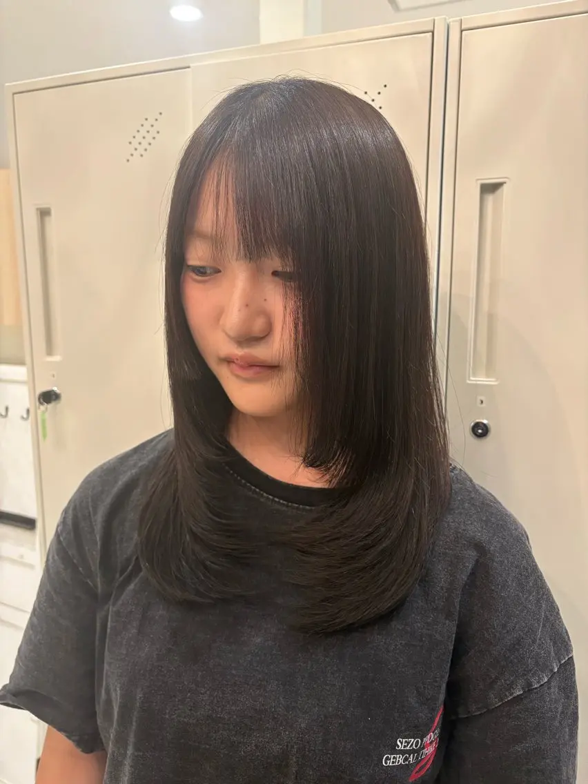 セミロング U24✨️0円モデル 🎀藤村音寧🎀のヘアスタイル