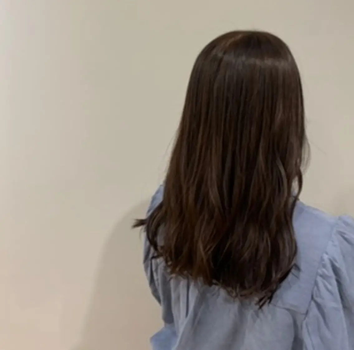 セミロング カラー 山崎 美羽のヘアスタイル