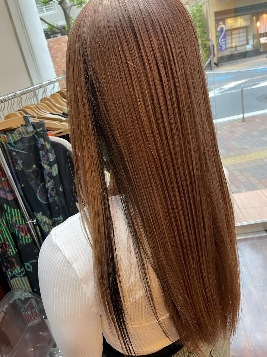 ロング カラー ヘアカラー CoCooN amiのヘアスタイル