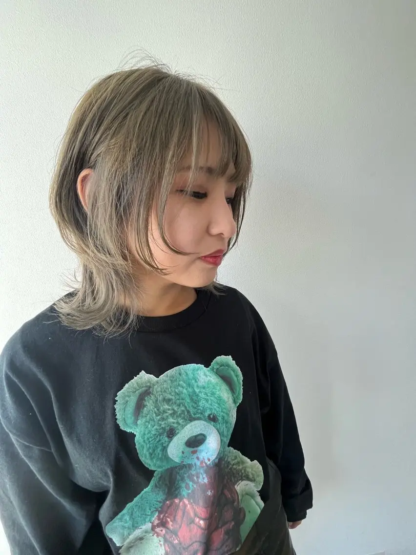 ミディアム ボブ レイヤーカット ウルフカット ウルフボブ カット ヘアカラー トリートメント 西野圭一/小顔カット 艶髪×透明感カラーのヘアスタイル