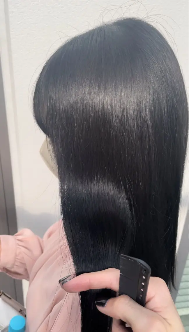 セミロング カラー 松井 悠希のヘアスタイル