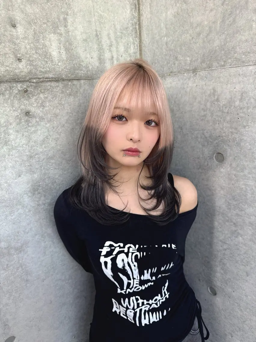 ミディアム カラー ヘアアレンジ karin ボブハイトーンのヘアスタイル