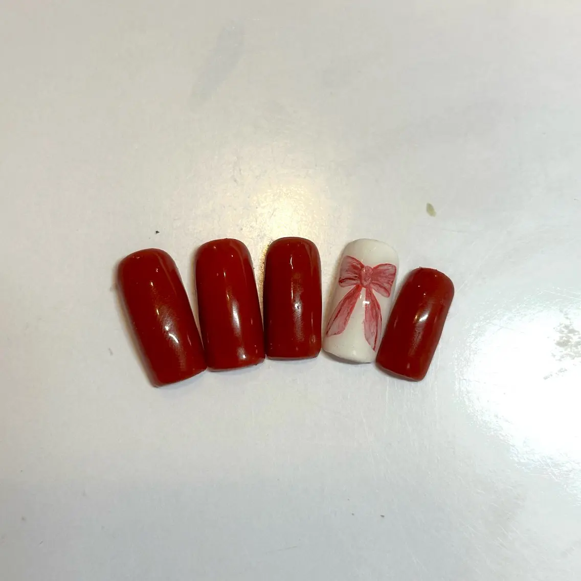 ネイル アートネイル グラデーション オフィスネイル 赤色 冬ネイル ハンドネイル Nailfy’s ナミ💓のネイルデザイン