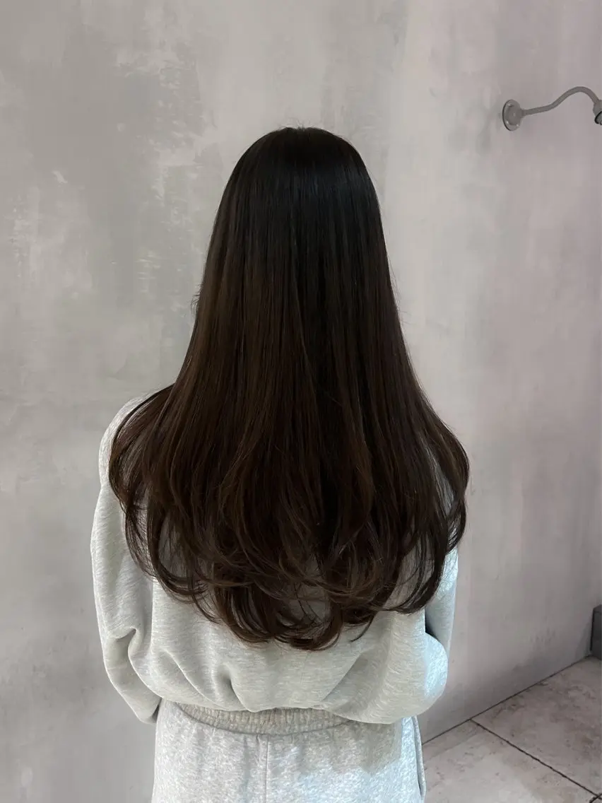 ロング レイヤーカット Hinata🛸 ハイトーン美容師のヘアスタイル