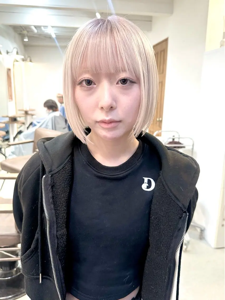 ショート カラー カット ヘアカラー トリートメント kai .のヘアスタイル