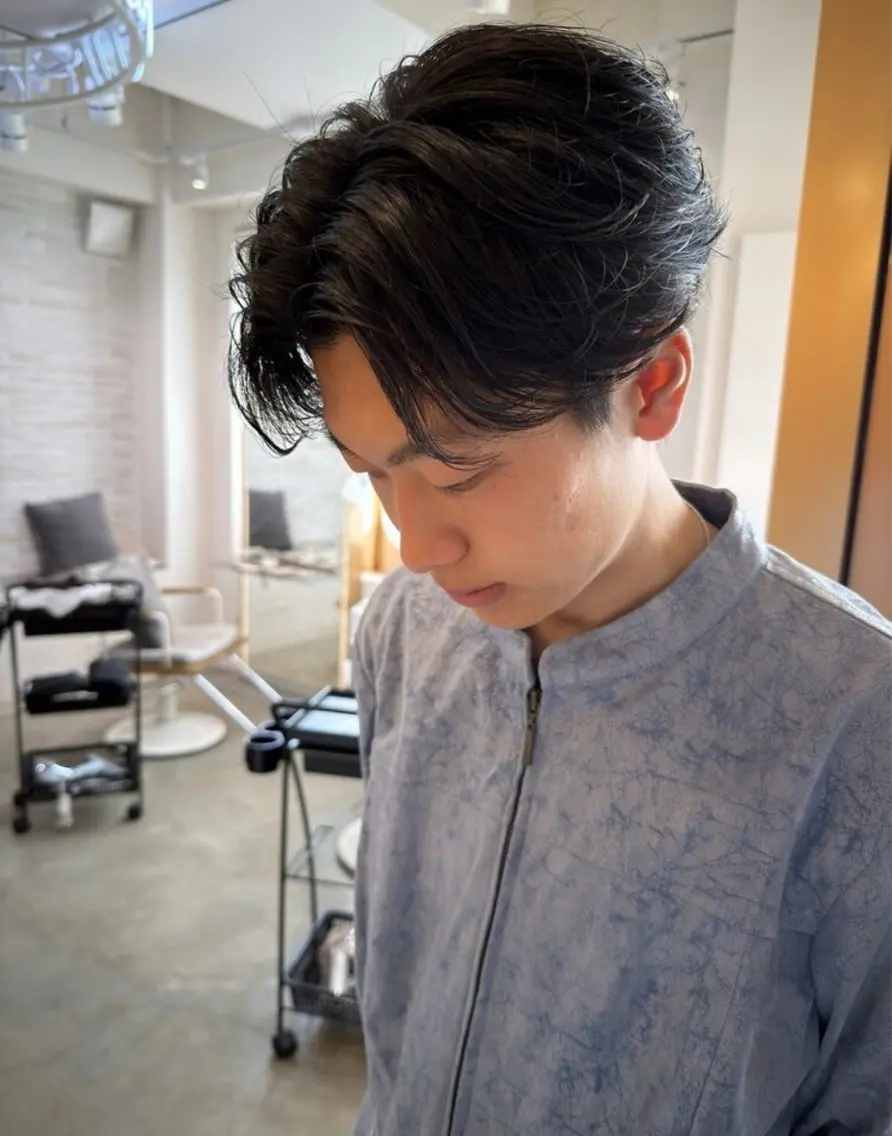 メンズ カット パーマ かけだ まゆのヘアスタイル