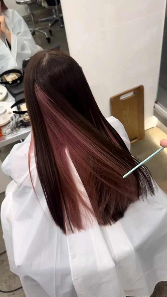 ロング カラー ベージュカラー ピンクカラー ピンクベージュ 新宿 似合わせカラー HINAのヘアスタイル