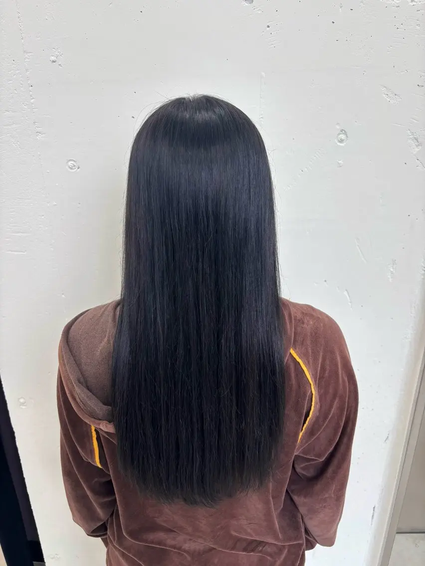 ロング カラー 黒髪 ブルーカラー ブルーブラック 🌼あいり🌼 JILLSTUDIOのヘアスタイル