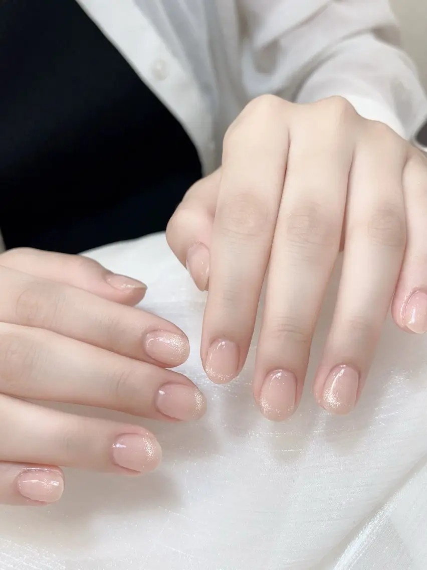 ネイル チークネイル フレンチネイル グラデーション キラキラネイル 韓国ネイル ハンドネイル DUO MI nail salonのネイルデザイン