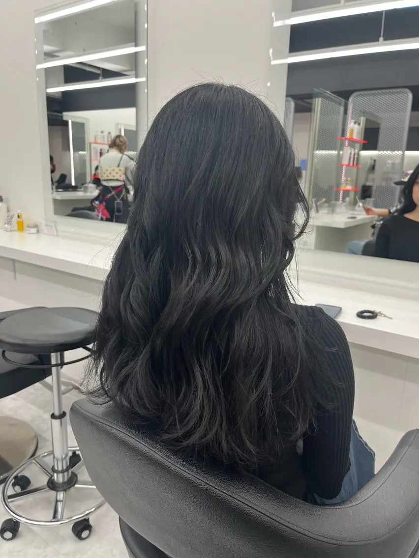 ロング カラー 黒髪 ヘアカラー トリートメント 💖トレンド春夏 カラー💖FUTAのヘアスタイル