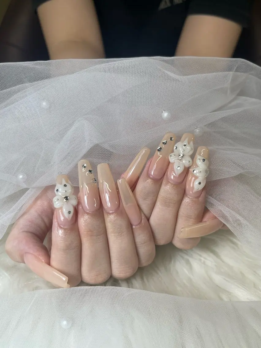 ネイル ハンドネイル NiJi Nailsのネイルデザイン