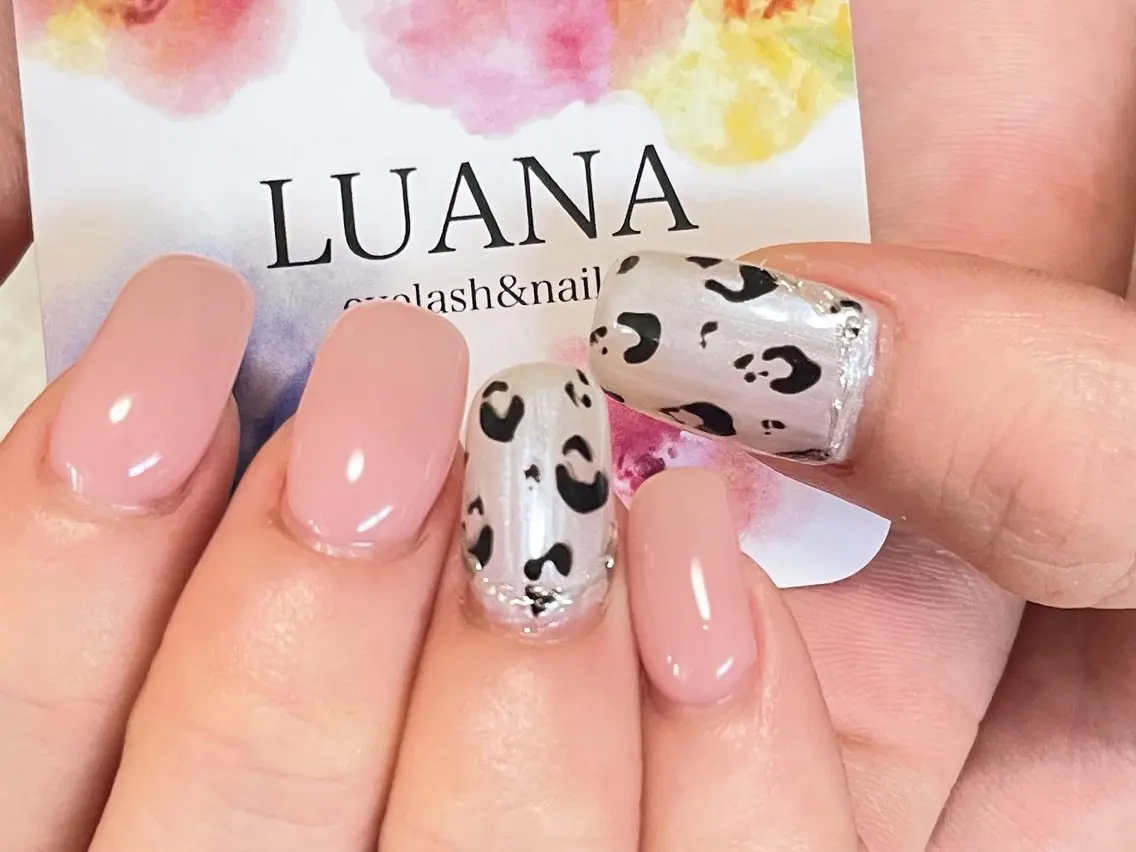 💅🏻定額制ハンドネイル💅🏻10本中2本アート★オフ込み!長さ出しは事前にメッセージにてご相談ください💫の写真