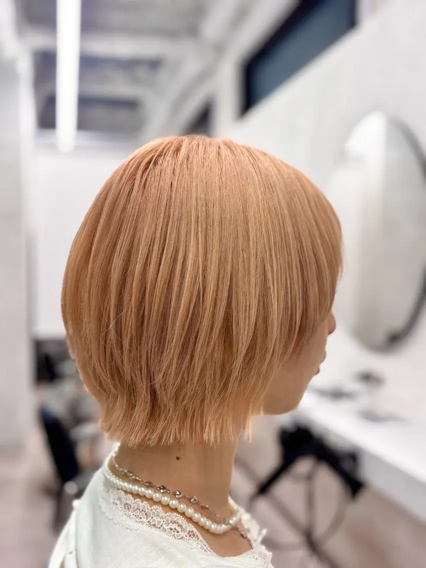 ショート カラー オレンジ ヘアカラー 🔆ハイトーン 🔆AYAKAのヘアスタイル