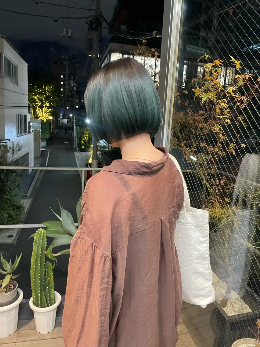 ミディアム カット 佐伯 和佳のヘアスタイル