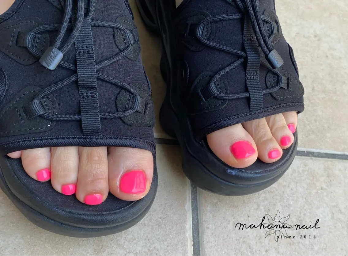 ネイル フットネイル ワンカラーネイル mahana nailのネイルデザイン