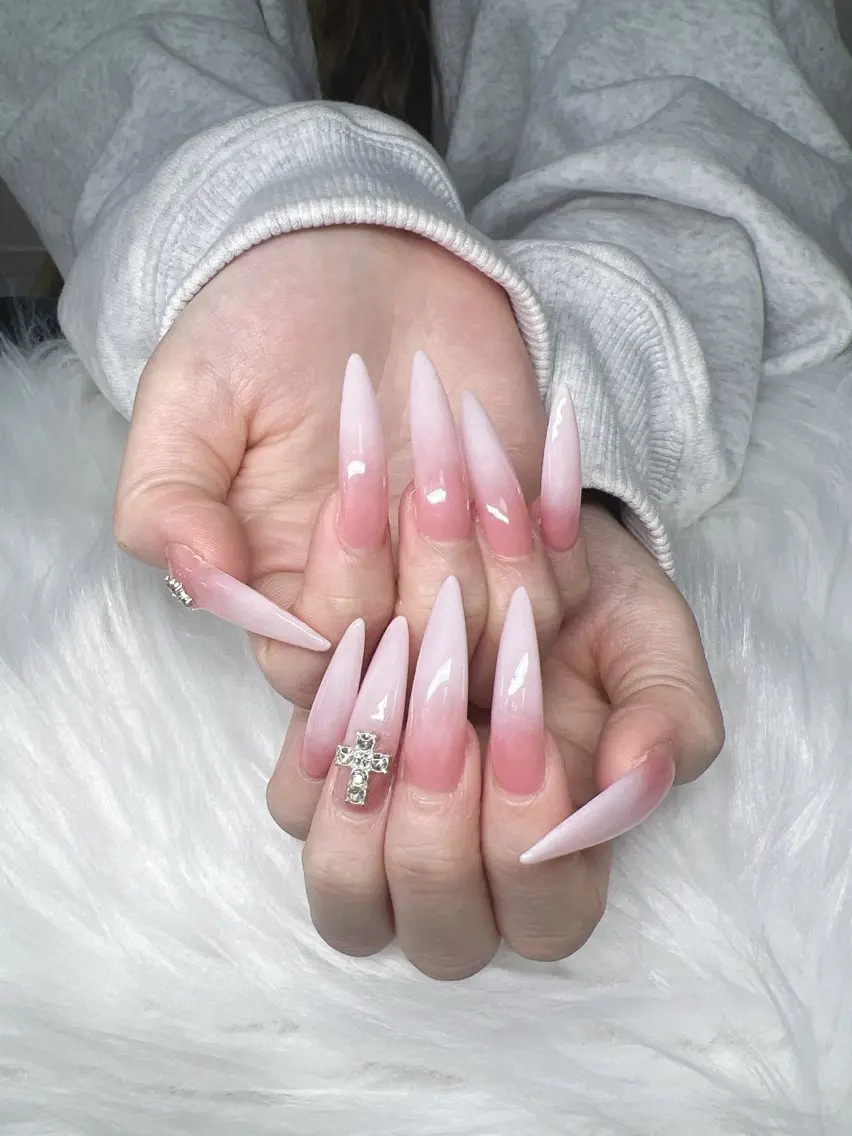 ネイル ハンドネイル Lee Nails チップ長さだし専門店のネイルデザイン