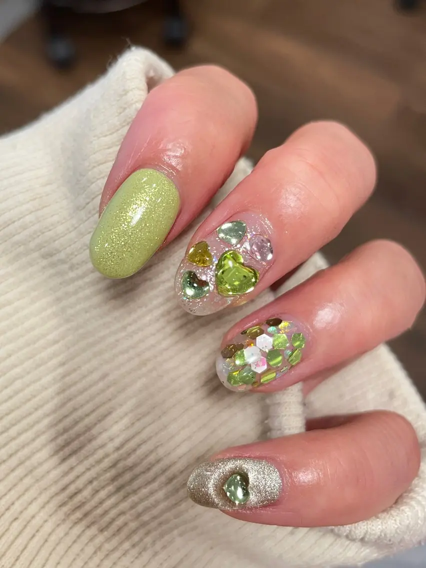 ネイル 長さ出し フットネイル フレンチネイル ジェルネイル ガラスフレンチ More Glam渋谷店のネイルデザイン