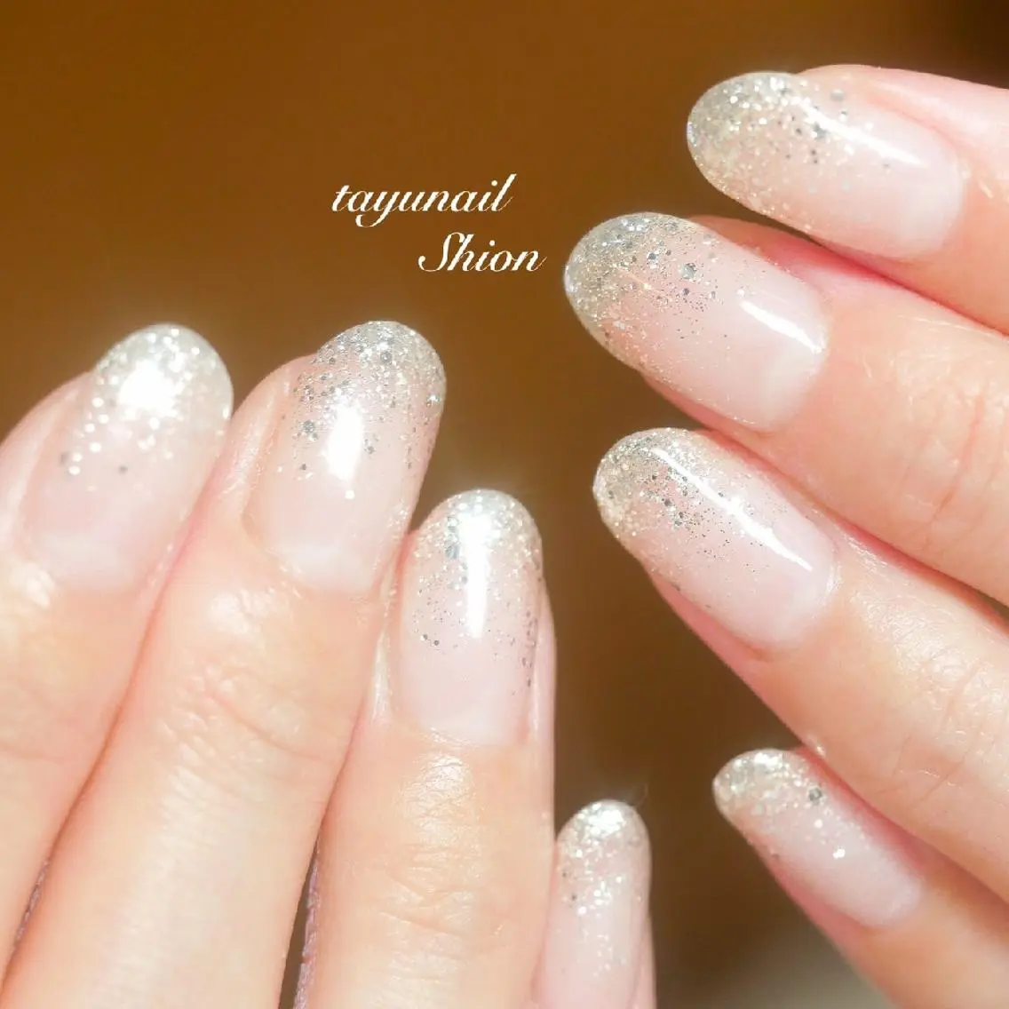 ネイル ブルー ジェルネイル グラデーション ラメ(グリッター) ラメグラデーション ネイルサロン 【たゆnail】のネイルデザイン